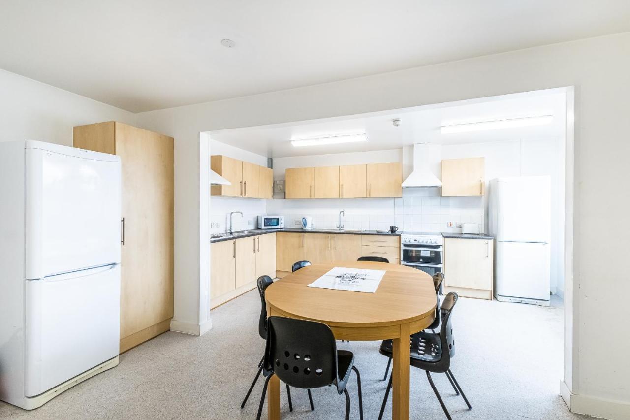 En Suite Rooms, Gillingham - Sk ภายนอก รูปภาพ