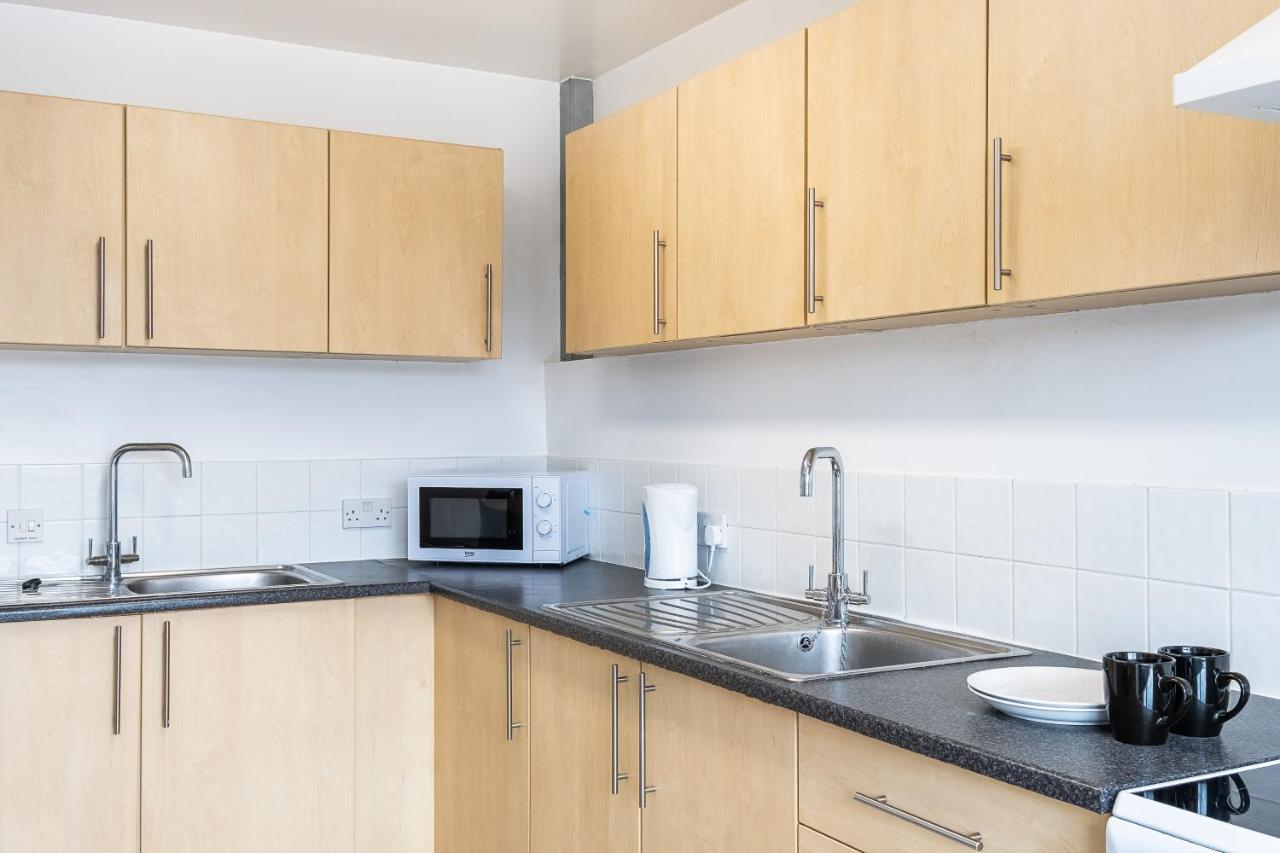 En Suite Rooms, Gillingham - Sk ภายนอก รูปภาพ