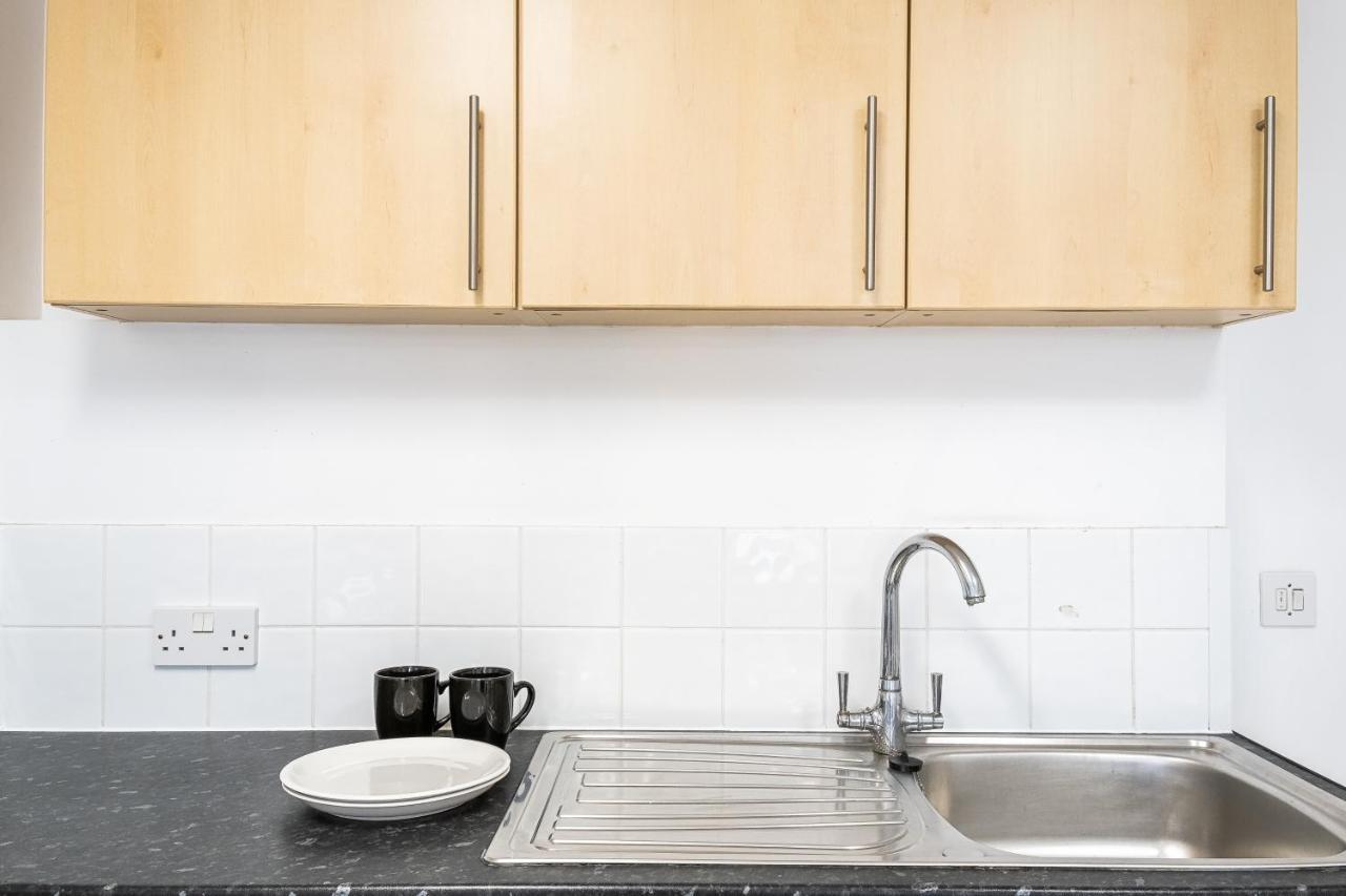 En Suite Rooms, Gillingham - Sk ภายนอก รูปภาพ