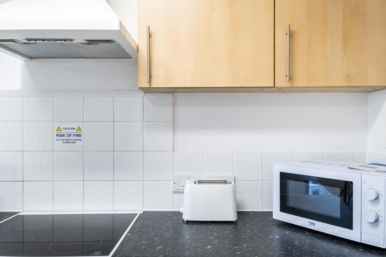 En Suite Rooms, Gillingham - Sk ภายนอก รูปภาพ