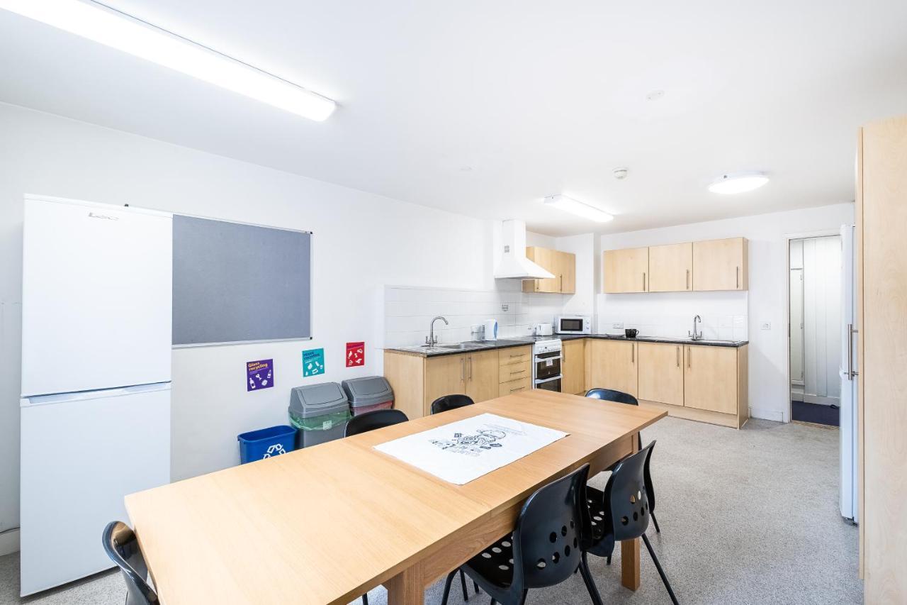 En Suite Rooms, Gillingham - Sk ภายนอก รูปภาพ